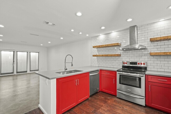 Photo - 1951 Stoney Brook Dr Unidad 1951