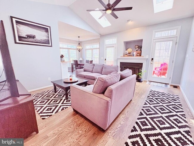 Photo - 3910 Lynnhaven Ln