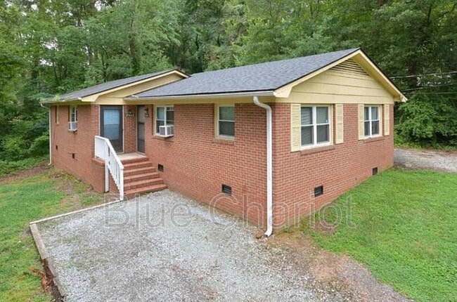 Building Photo - 2708 E Main St Rental