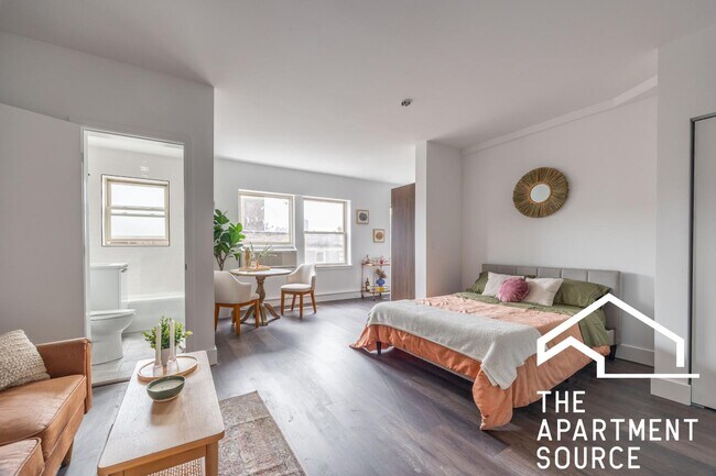 1555 W Hollywood Ave Unit 206