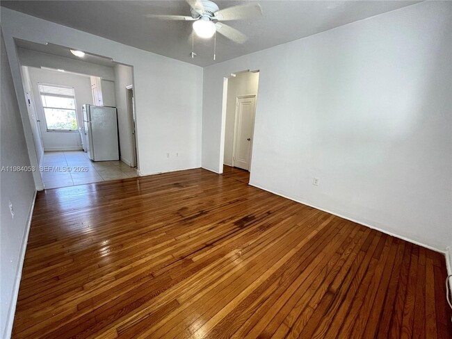 Photo - 1030 Jefferson Ave Unit 7