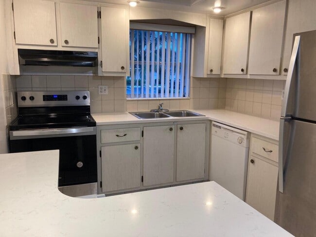 Photo - 2894 Crosley Dr W Unit J