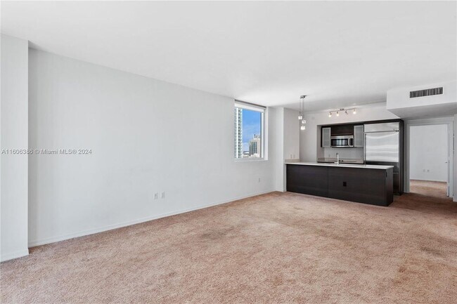 Photo - 500 Brickell Ave