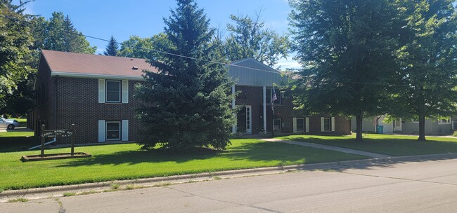 Building Photo - 1515 N Elm Ave Unit 102