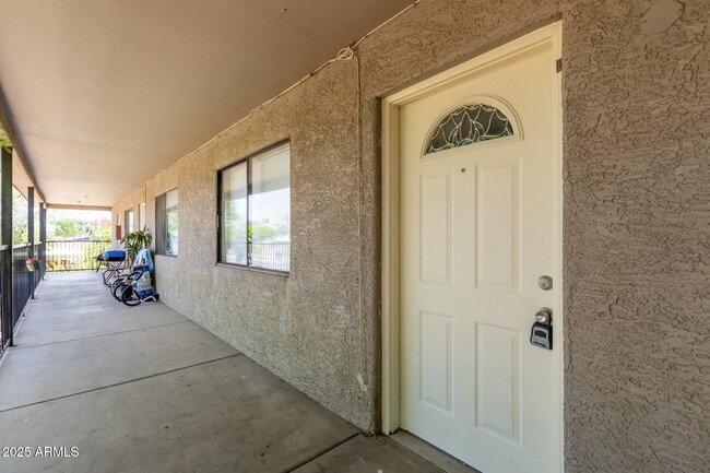 Building Photo - 3415 E Earll Dr Unit 7 Rental