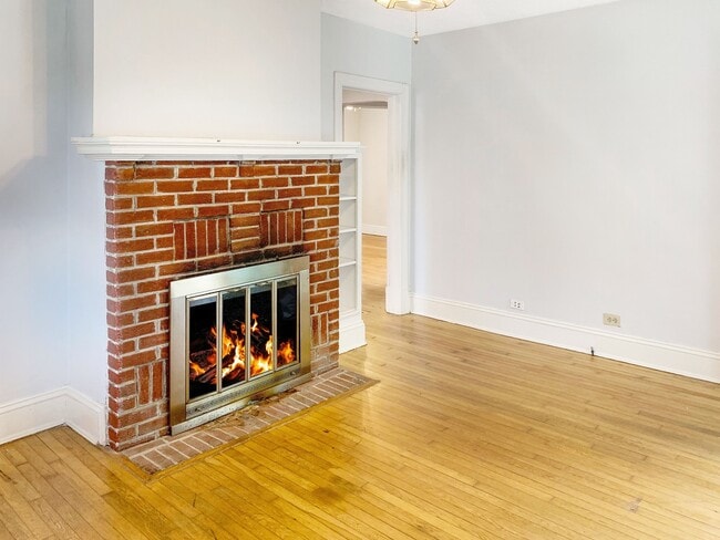 Photo - Charming 2 Bed/1 Bath Bungalow in Lakeside!