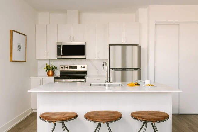 Photo - 377 O'Connor