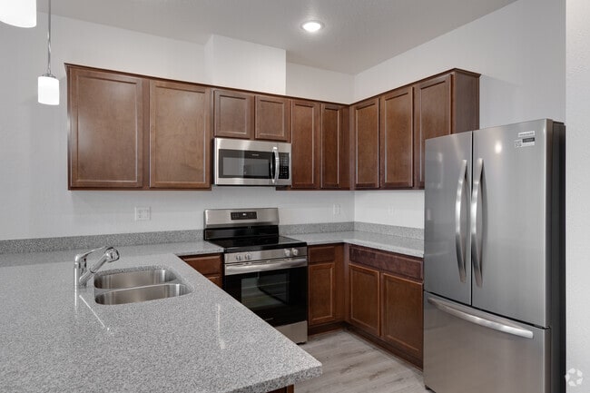 1BR, 1BA - 723SF - Kitchen