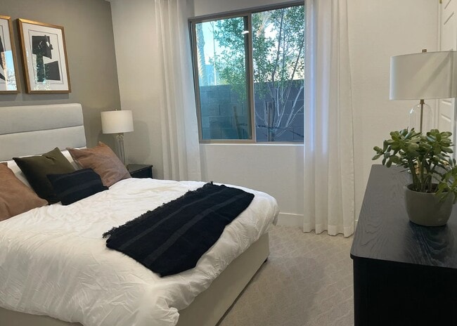 Photo - 6589 Songfest St