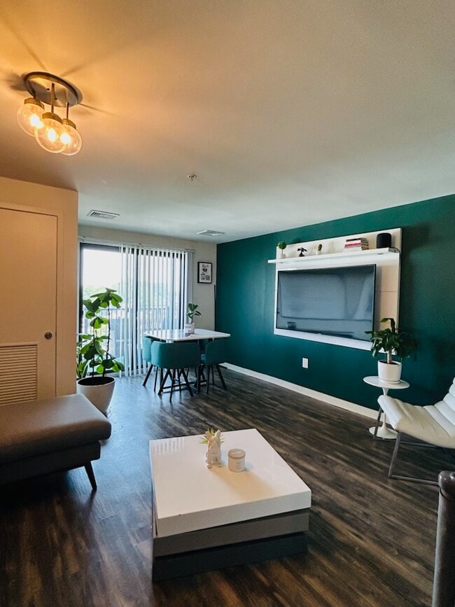 THE FAIRVIEW - THE FAIRVIEW Apartments