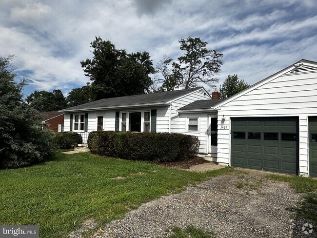 Building Photo - 3462 Fall Hill Ave Rental