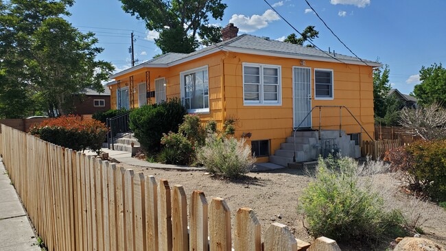 Building Photo - 849 Roberts St Unit 843