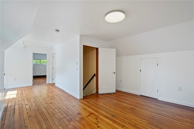 Photo - 6026 Sawyer St