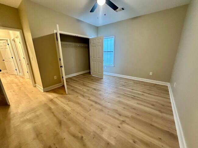 Photo - 228 Sylvan Rd