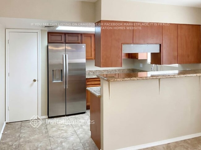 Photo - 700 E Quail Ave