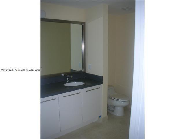 Photo - 90 SW 3rd St Unidad 4411