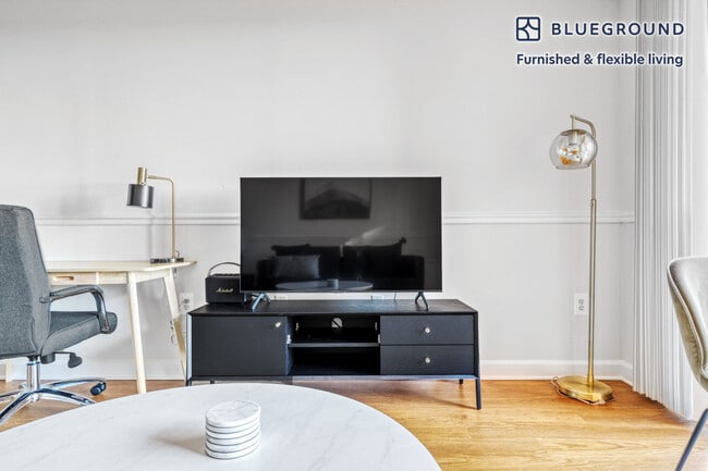 Photo - 801 15th St S Unit FL8-ID411