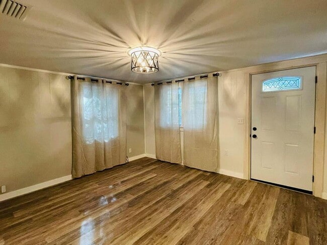 Photo - Florida Cottage with a Bonus Room ready for move in!