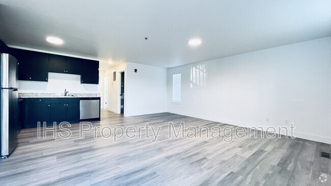 Building Photo - 485 S 38th Ave Unit E220 Rental