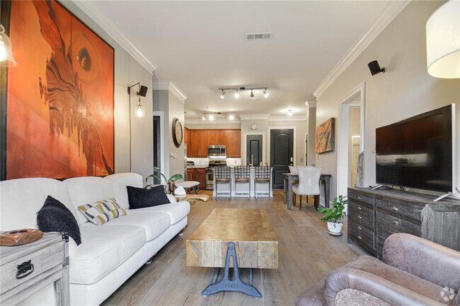 Building Photo - 1055 Piedmont Ave NE Unit 204 Rental