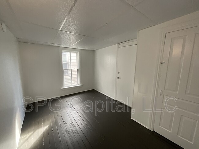Photo - 712 W Mason Ave