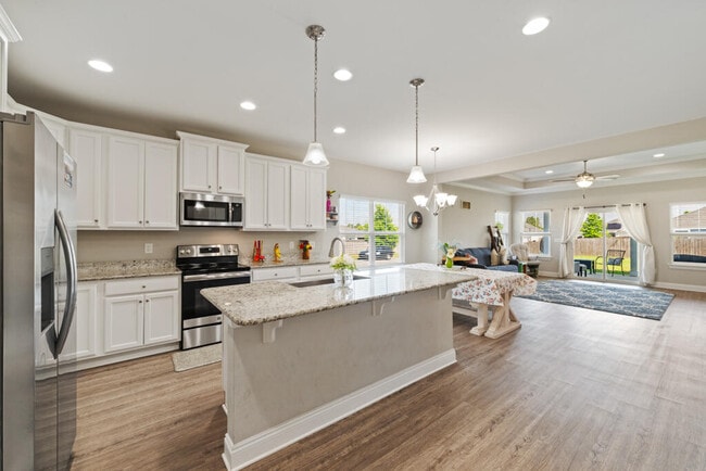 Photo - 809 Whispering Creek Ave
