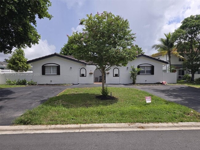 Building Photo - 7803 NW 38th St Unit W Rental