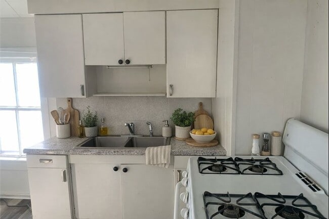 Photo - 169 N Union St Unit 3