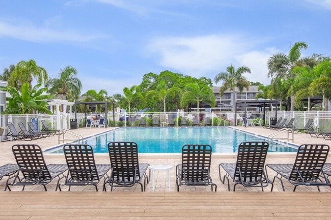 Photo - Fountain Lake Bradenton