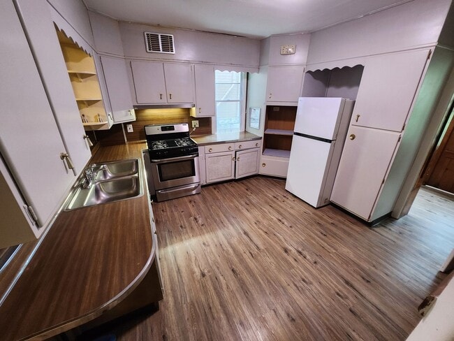 Building Photo - 420 N 4th St Unit 1