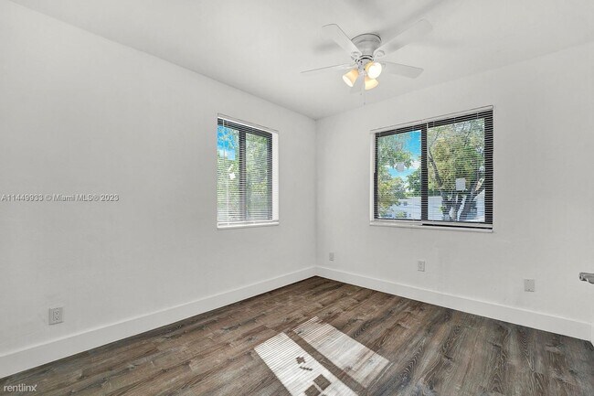 Photo - 2 br, 2 bath House - 2633 SW 30th Ct