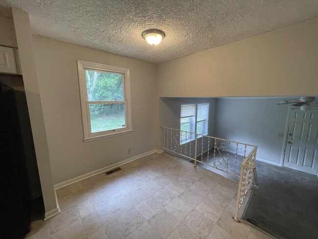 Photo - 174 Ocala Dr