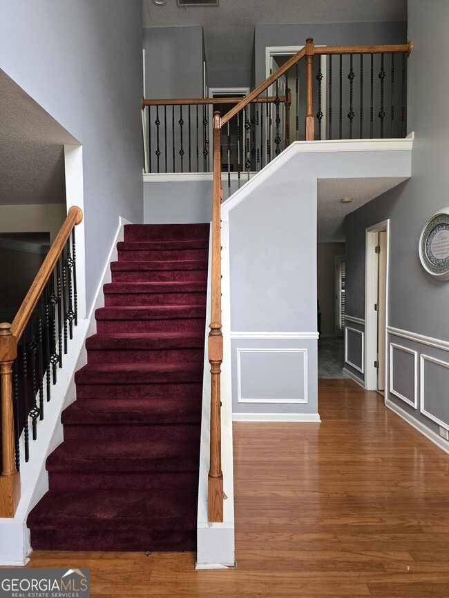 Photo - 5195 Miller Woods Trail