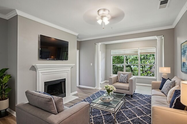 Building Photo - Bridford Lake Apartments