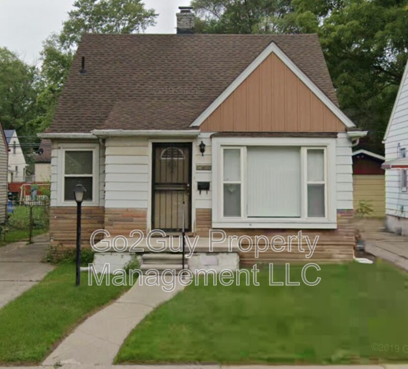 Photo - 18631 Shiawassee Dr House