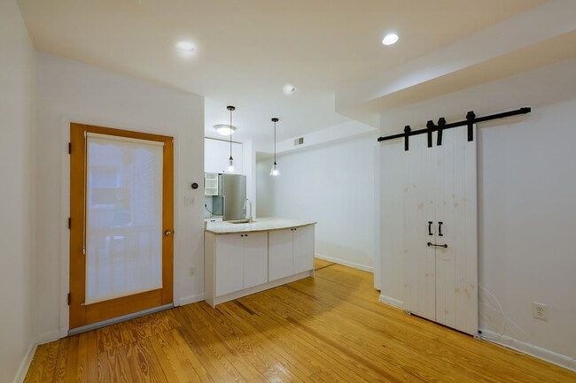 Photo - 1771 Swann St NW Unidad #1