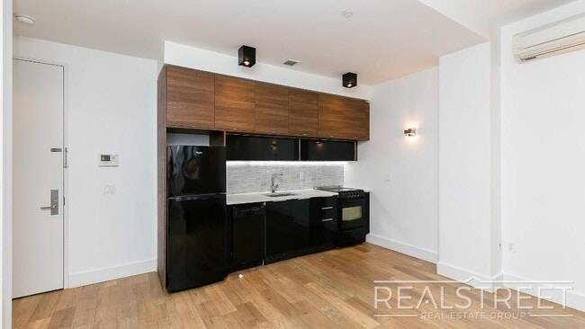 Photo - Maujer Street Unit GA