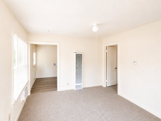 Photo - 300 Delmar Ct Unit 12