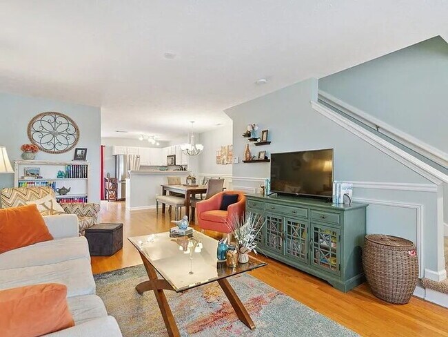 Photo - Move-In Ready Townhouse in Prime Location ...