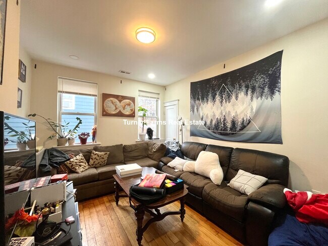 Photo - 16 Copenger St Unit 2