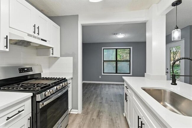 Photo - 3009 Hawthorne Pl