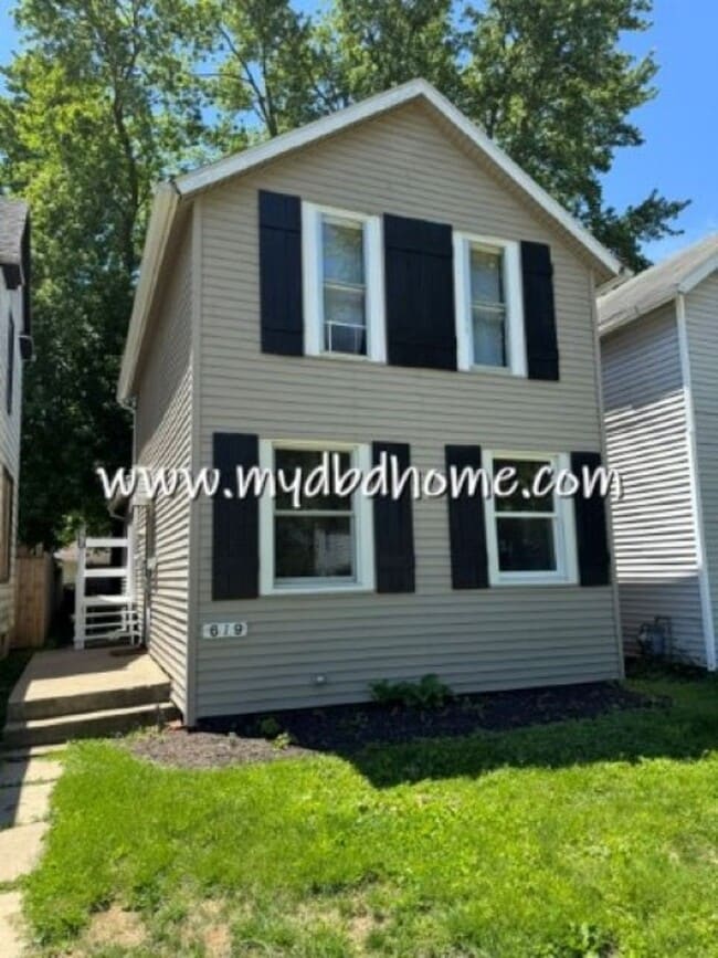 Building Photo - 619 3rd St Unit 619 3rd St.