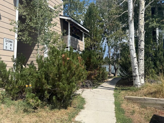 Building Photo - 1 Bedroom for Lease Walton Village Steambo... Unit 4 Rental