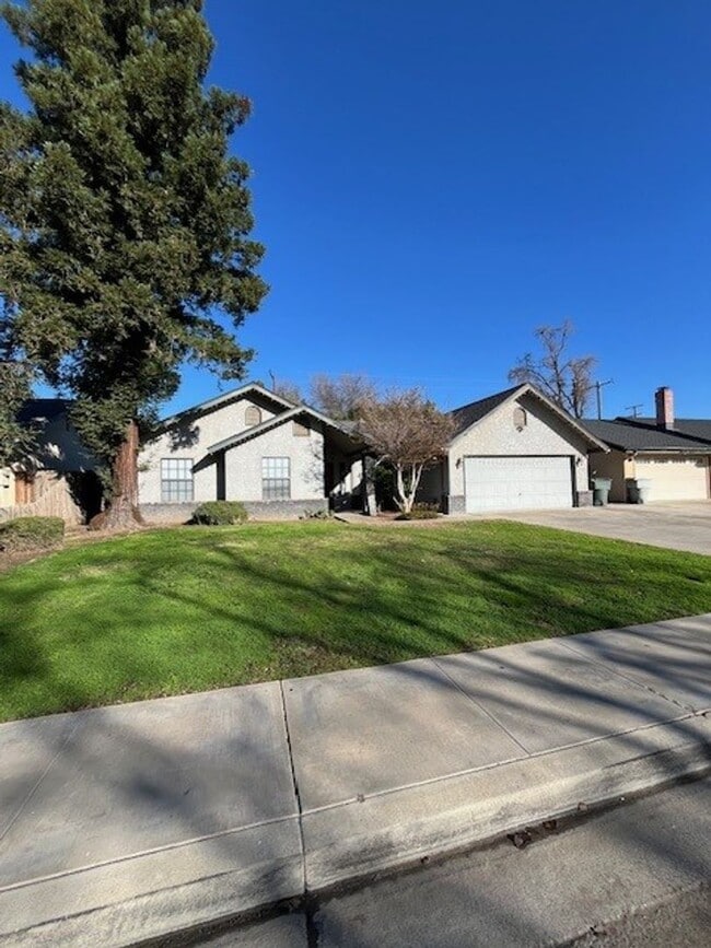 Building Photo - Coming Soon!