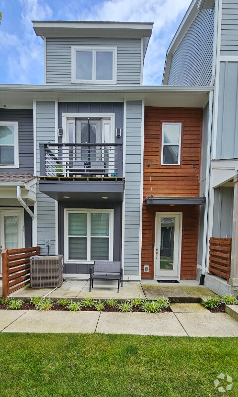 Building Photo - 700 James Ave Rental