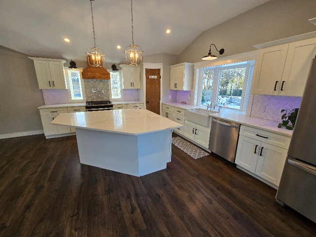 Photo - 69 Carver Rd