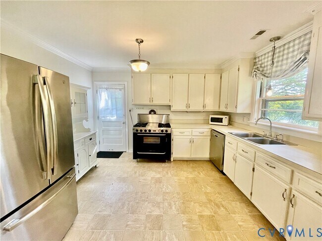 2306 Larkwood Rd