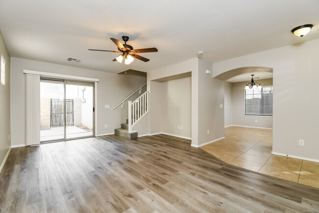 Photo - 2494 E Boston St