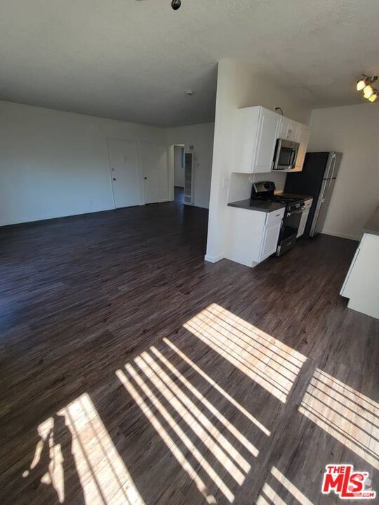 Building Photo - 3438 Mentone Ave Unit 5 Rental