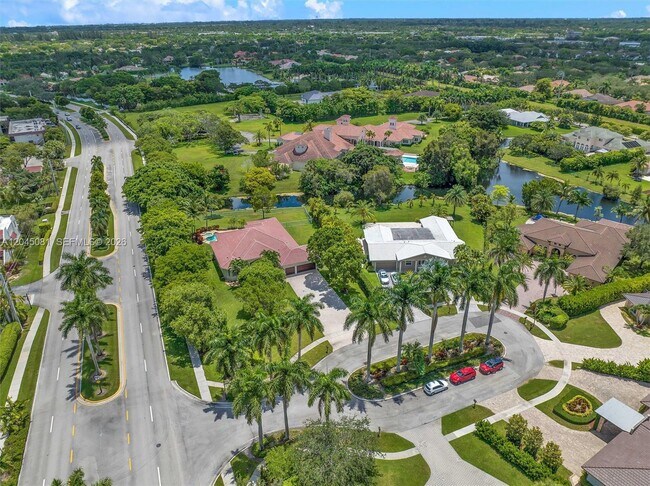 Photo - 16310 Paddock Ln